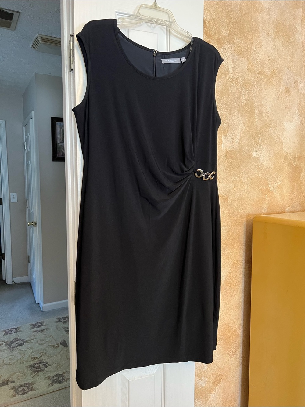 NY Collection Black Midi Dress with Decorative Chain Accent